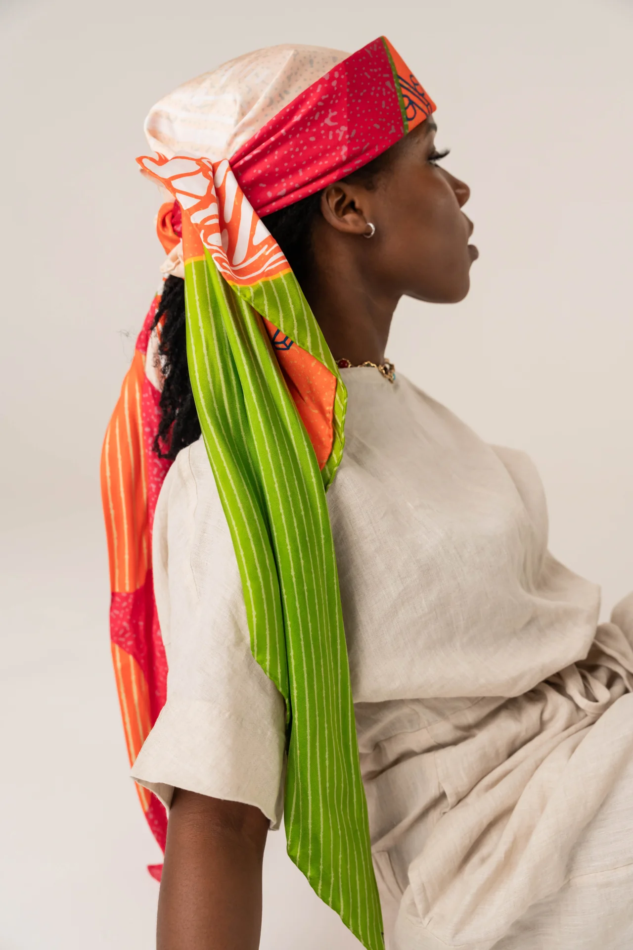 lifestyle, fun and lively, brand, design, fashion, artpiece, silk scarves, portrait