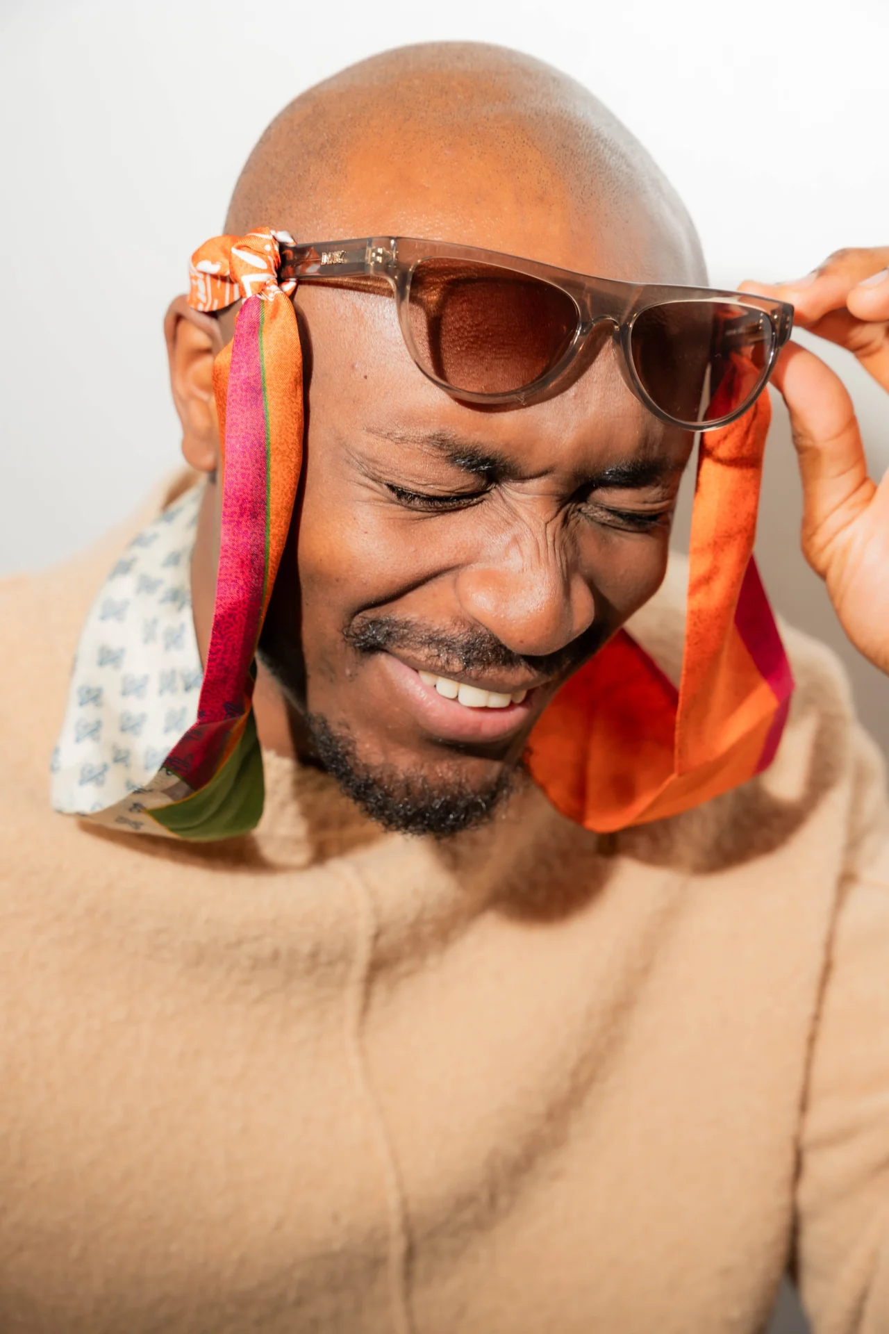 lifestyle, fun and lively, brand, design, fashion, artpiece, silk scarves, portrait