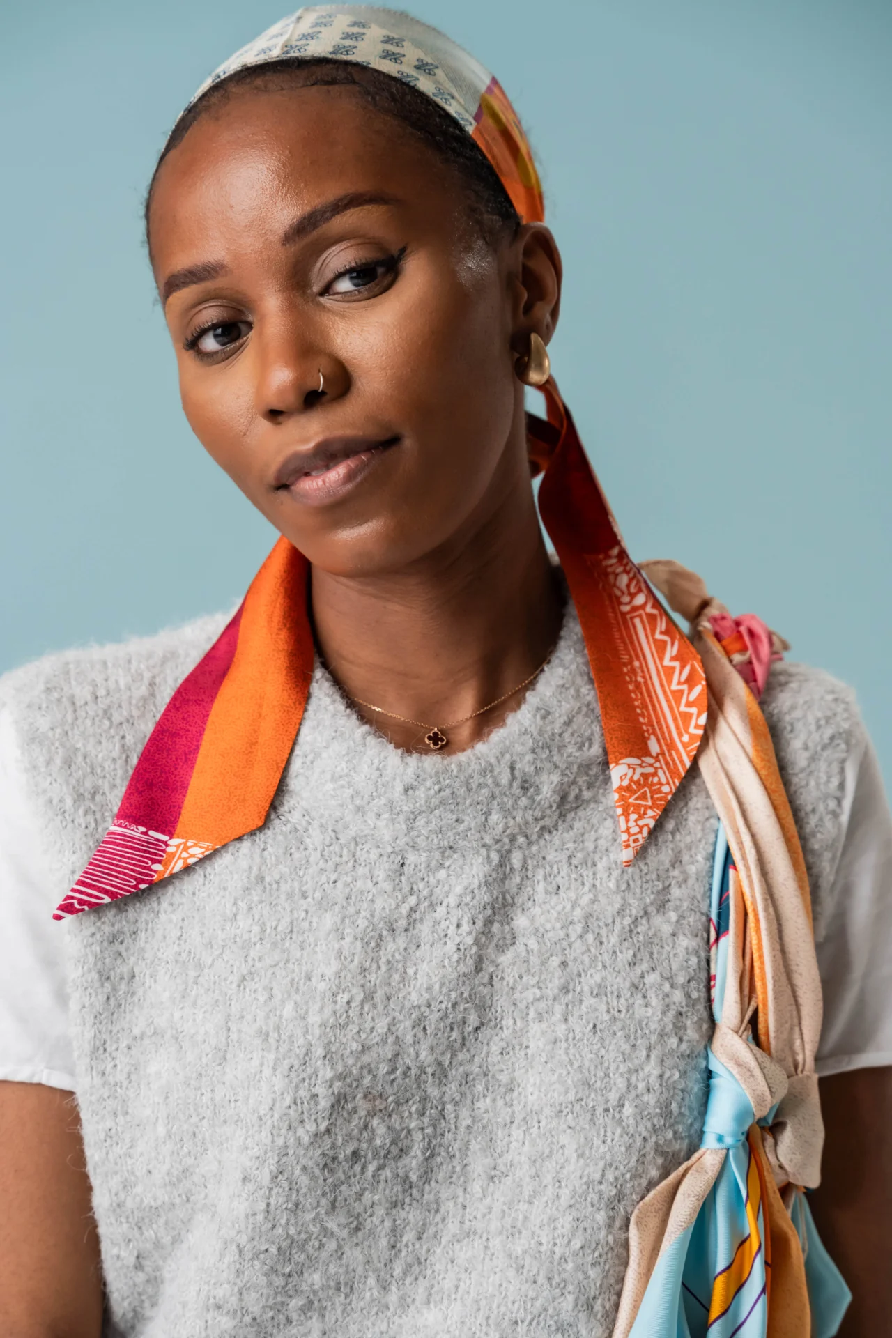 lifestyle, fun and lively, brand, design, fashion, artpiece, silk scarves, portrait