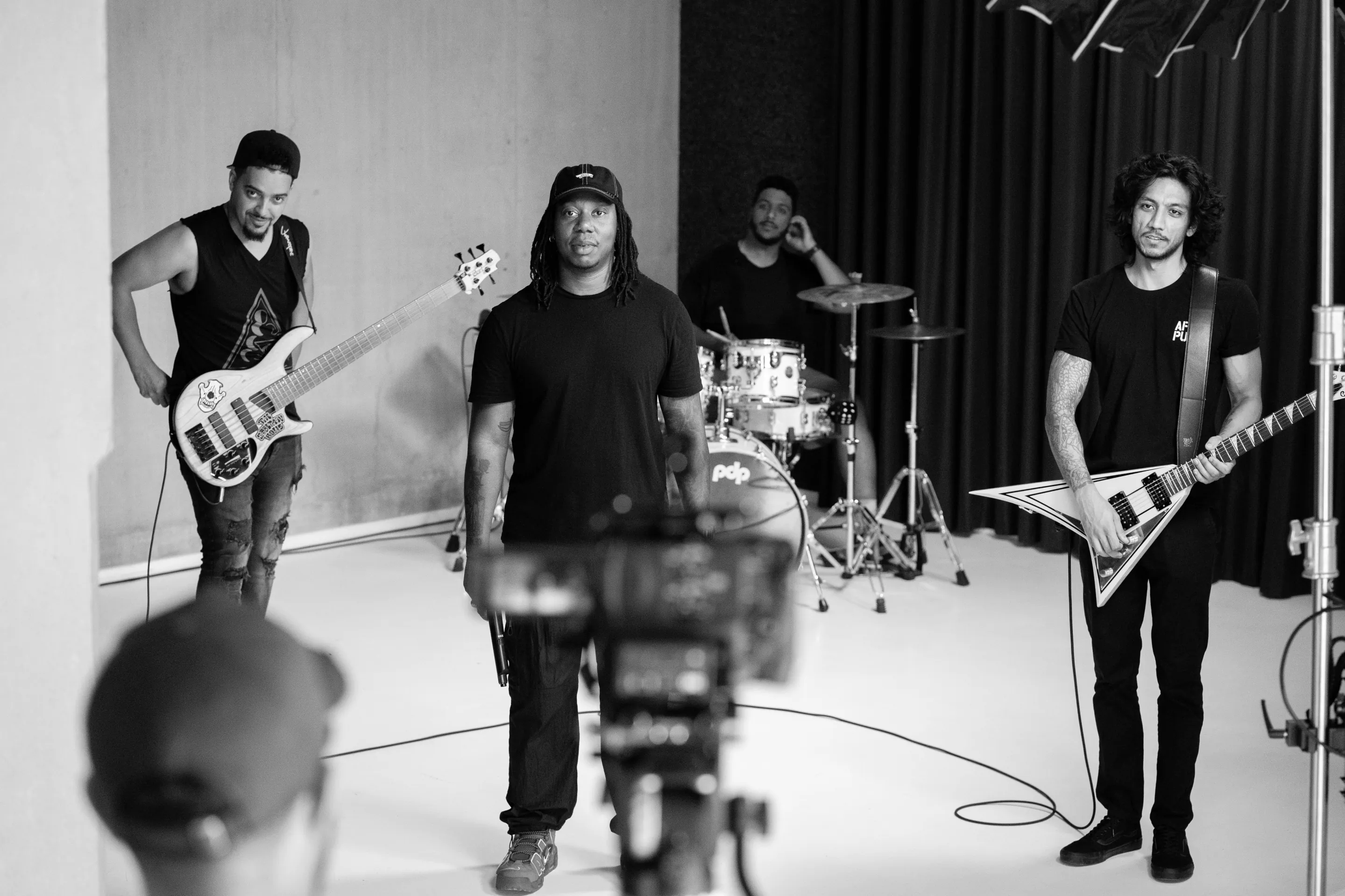 behind the scene of music video, musicians, band