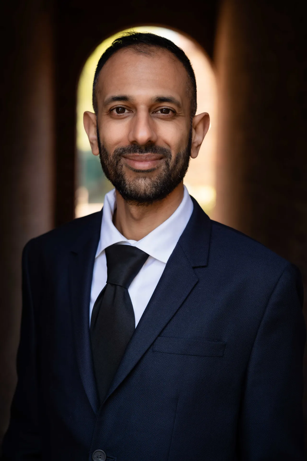 professional headshot, corporate portrait, executive photoshoot