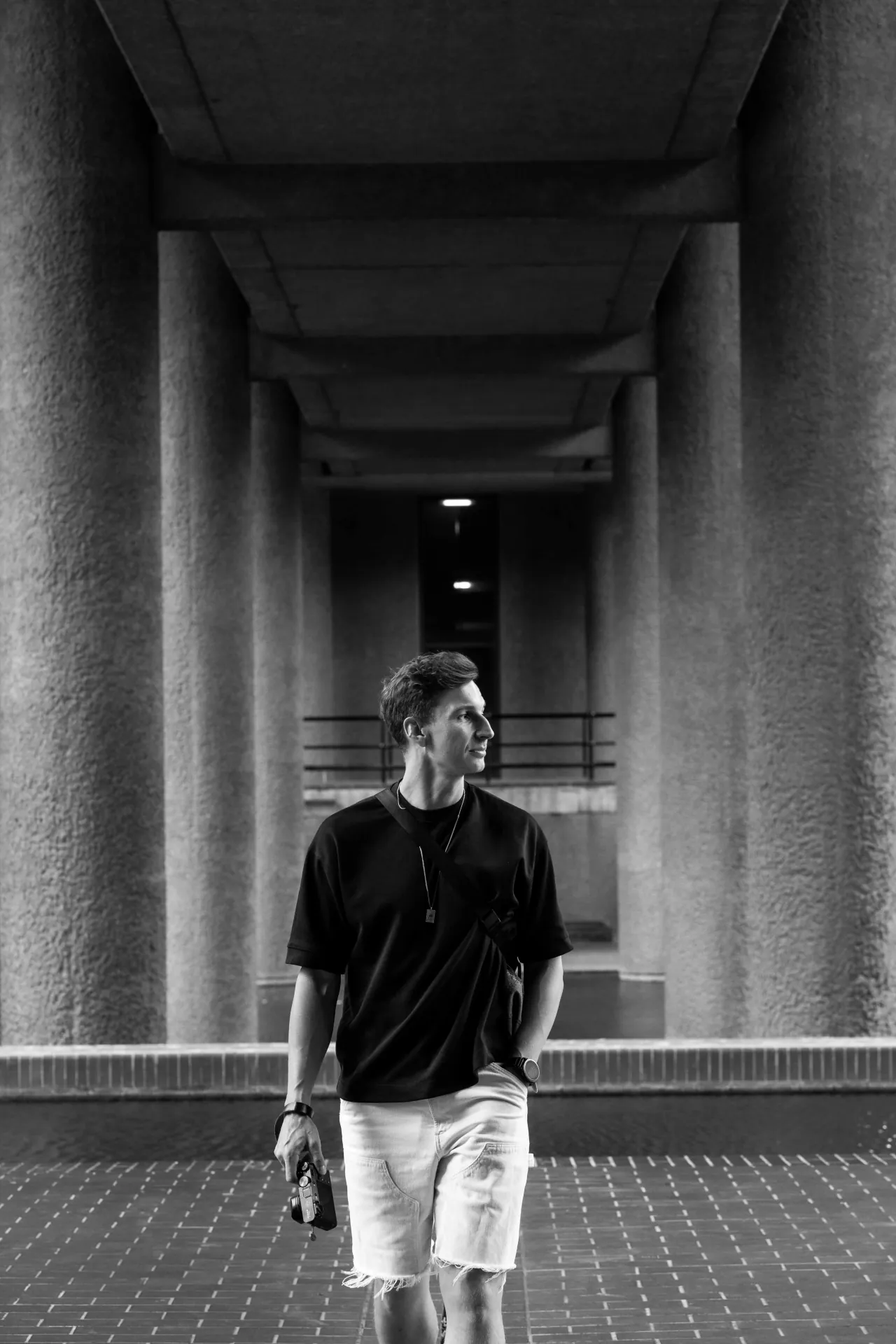 personal branding, lifestyle portrait, casual photo, modeling, business owner